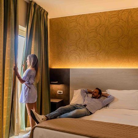Hotel Prestige Montesilvano Marina Kültér fotó