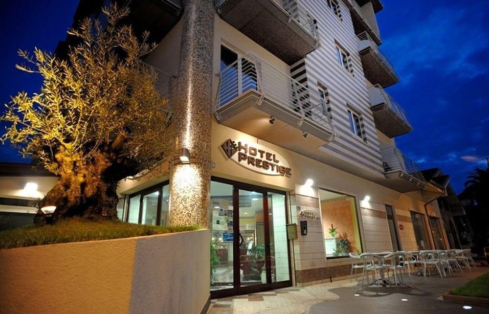 Hotel Prestige Montesilvano Marina Kültér fotó