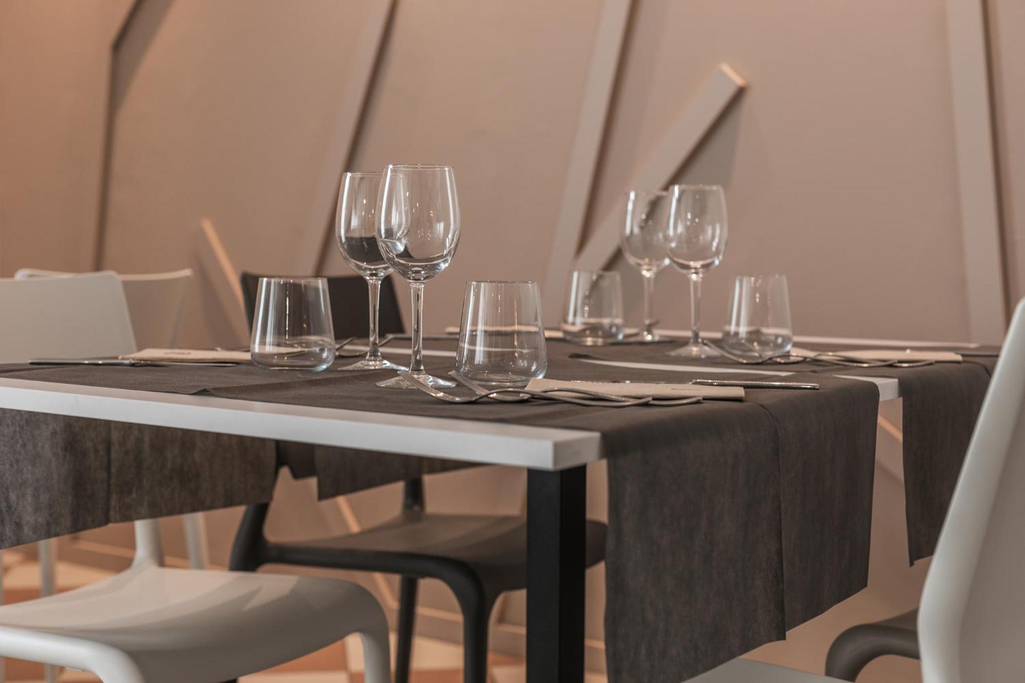 Hotel Prestige Montesilvano Marina Kültér fotó